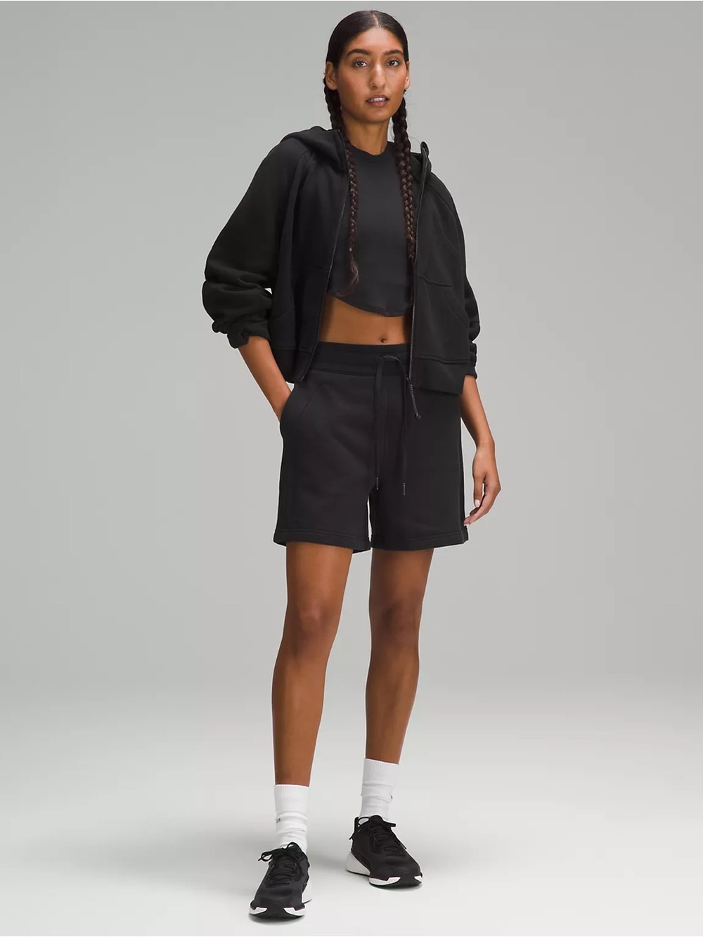 NWT Lululemon Scuba High-Rise Short 5"‎ - Size 6